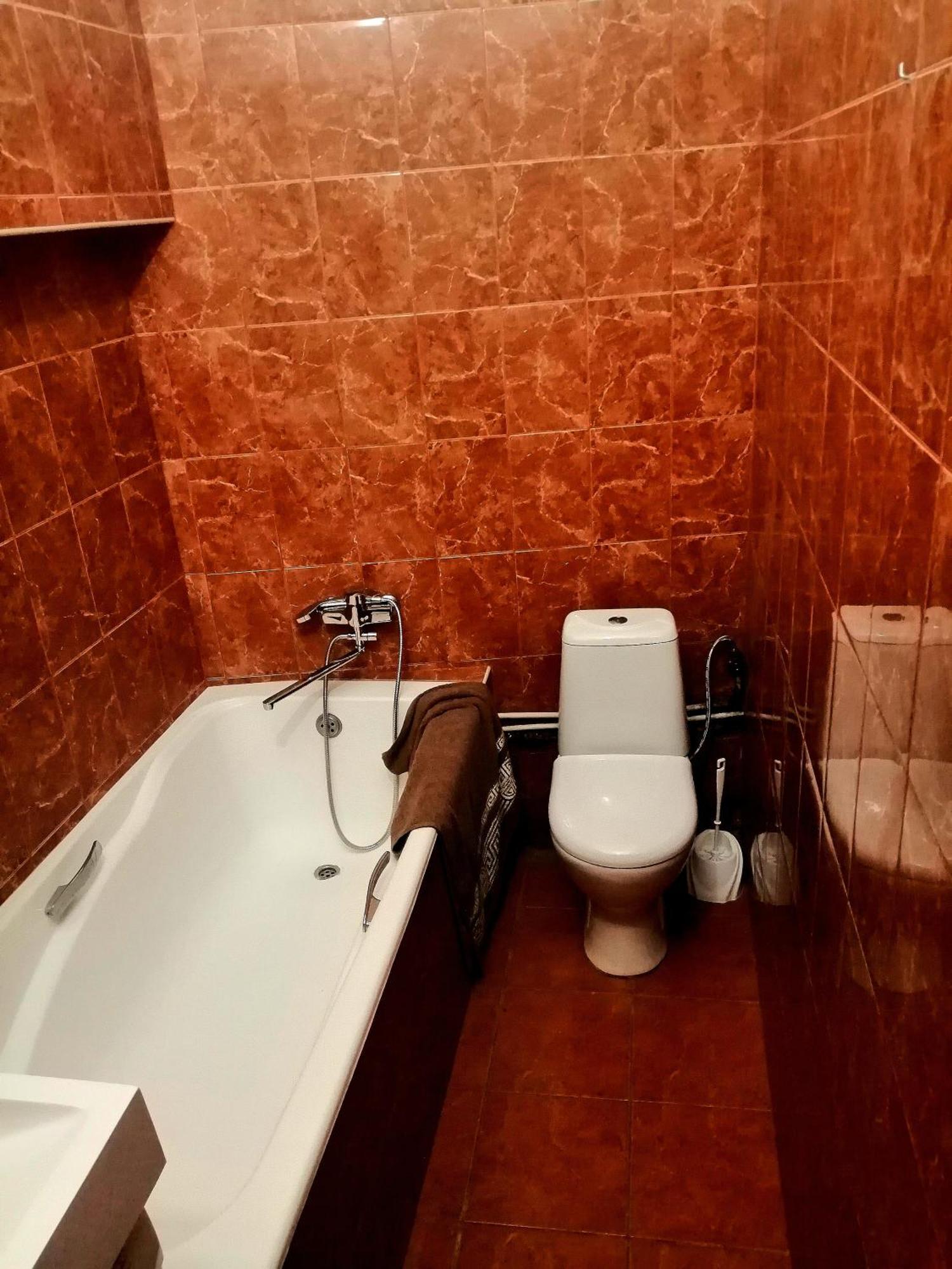 Flat On Sheptytskykh Apartment Lviv Ngoại thất bức ảnh