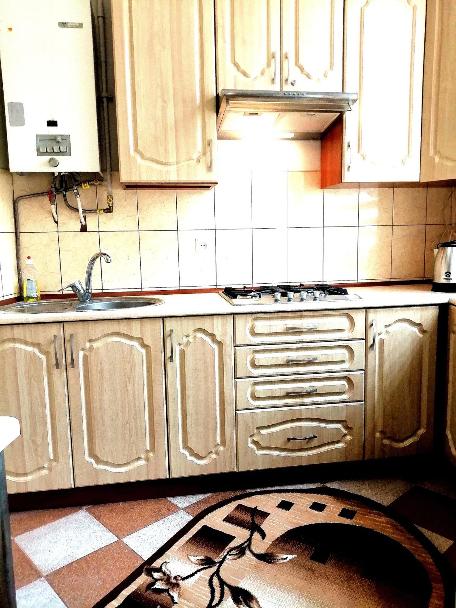 Flat On Sheptytskykh Apartment Lviv Ngoại thất bức ảnh