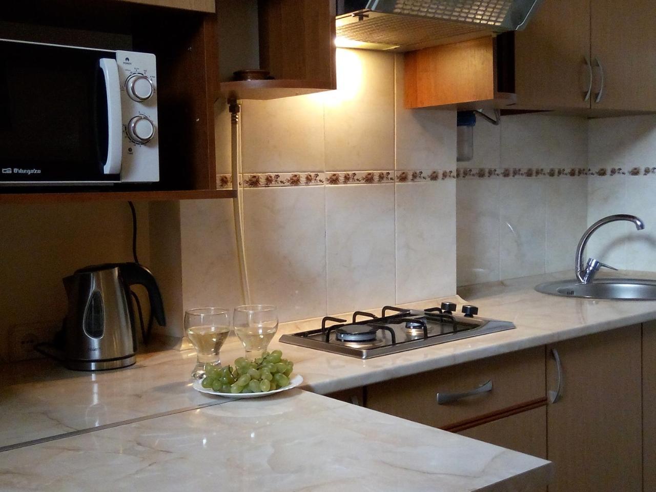 Flat On Sheptytskykh Apartment Lviv Ngoại thất bức ảnh